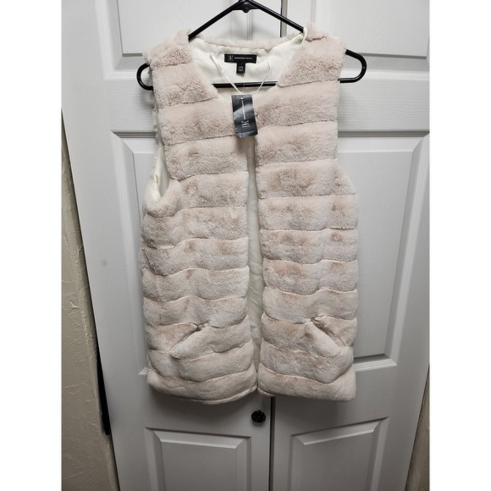 INC International‎ Concepts Omber Faux Fur Womens Vest S/M IVORY